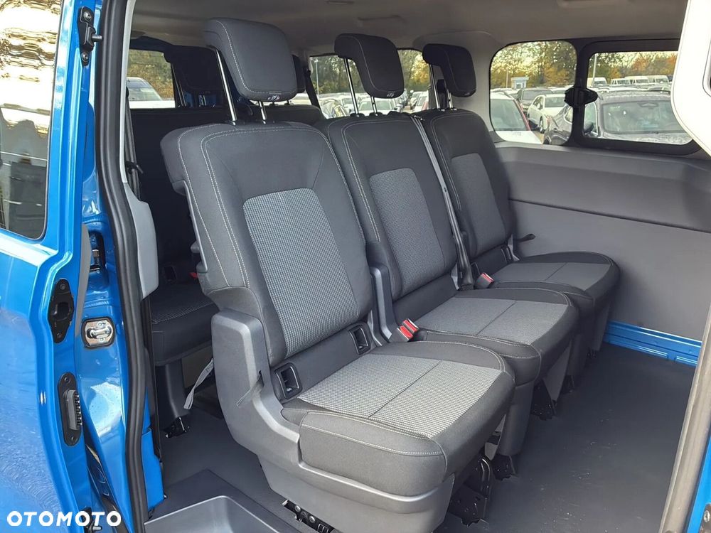 Volkswagen Transporter Kombi TDI L2H1 M1 - 16