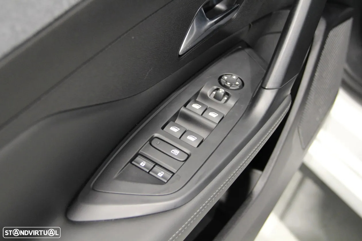 Peugeot 308 SW 1.2 PureTech Allure Pack - 8