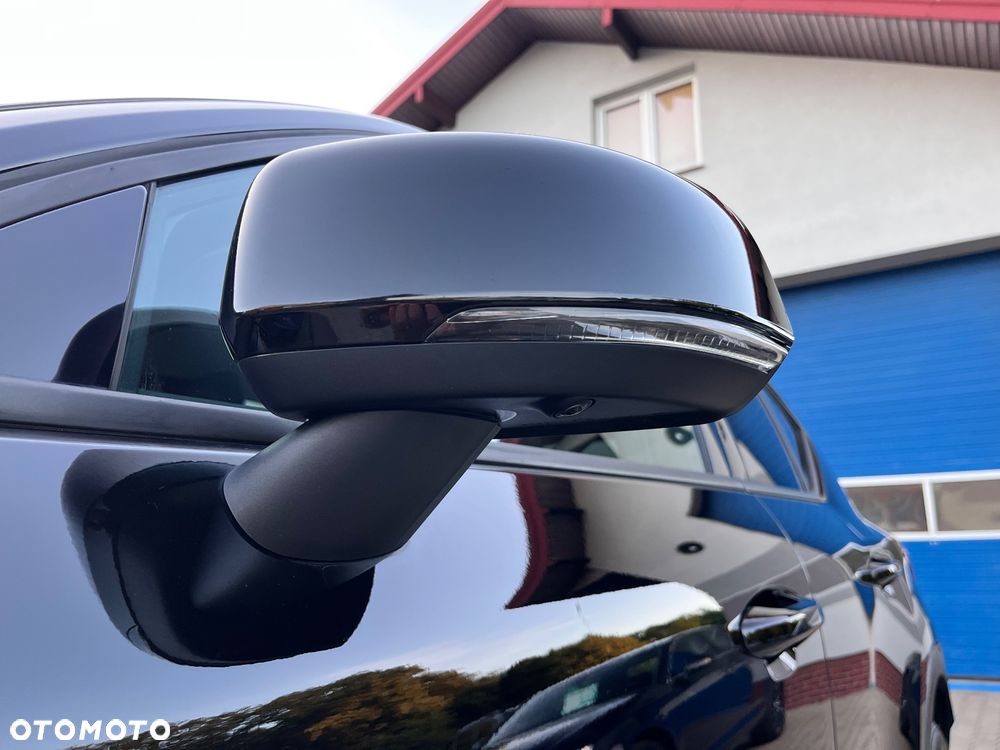 Volvo XC 40 - 32
