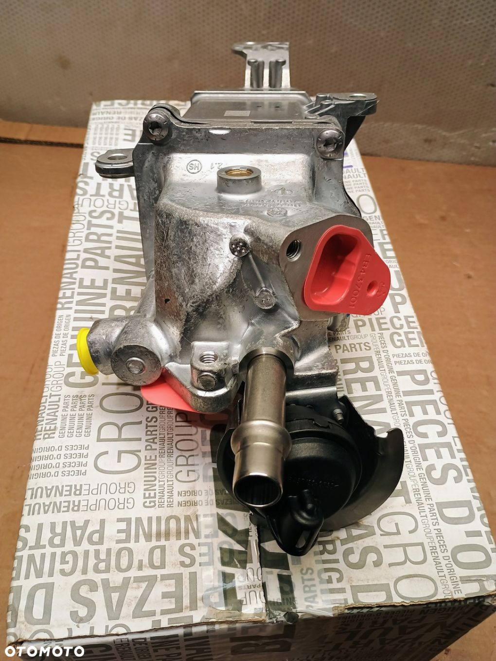 ZAWÓR EGR CHŁODNICZKA SPALIN 147353806R MASTER 4 IV 19- 2.3 DCI NOWA ORYGIN - 3