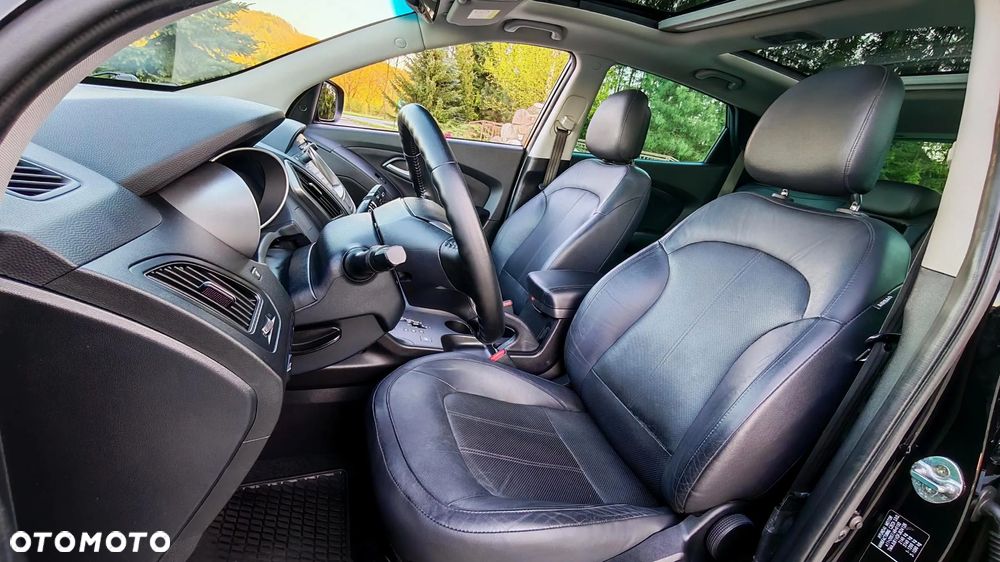 Hyundai ix35 2.0 CRDi 4WD Automatik Premium - 24