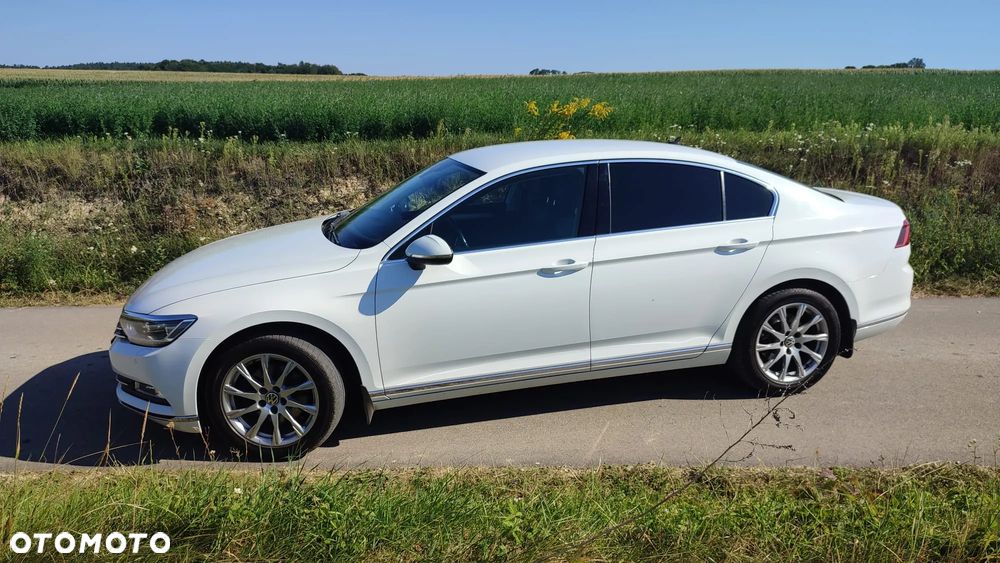 Volkswagen Passat 1.8 TSI BMT Highline - 24