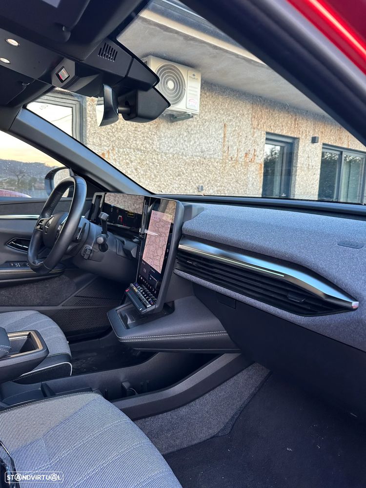 Renault Mégane E-Tech 220 Comfort Range Techno - 11