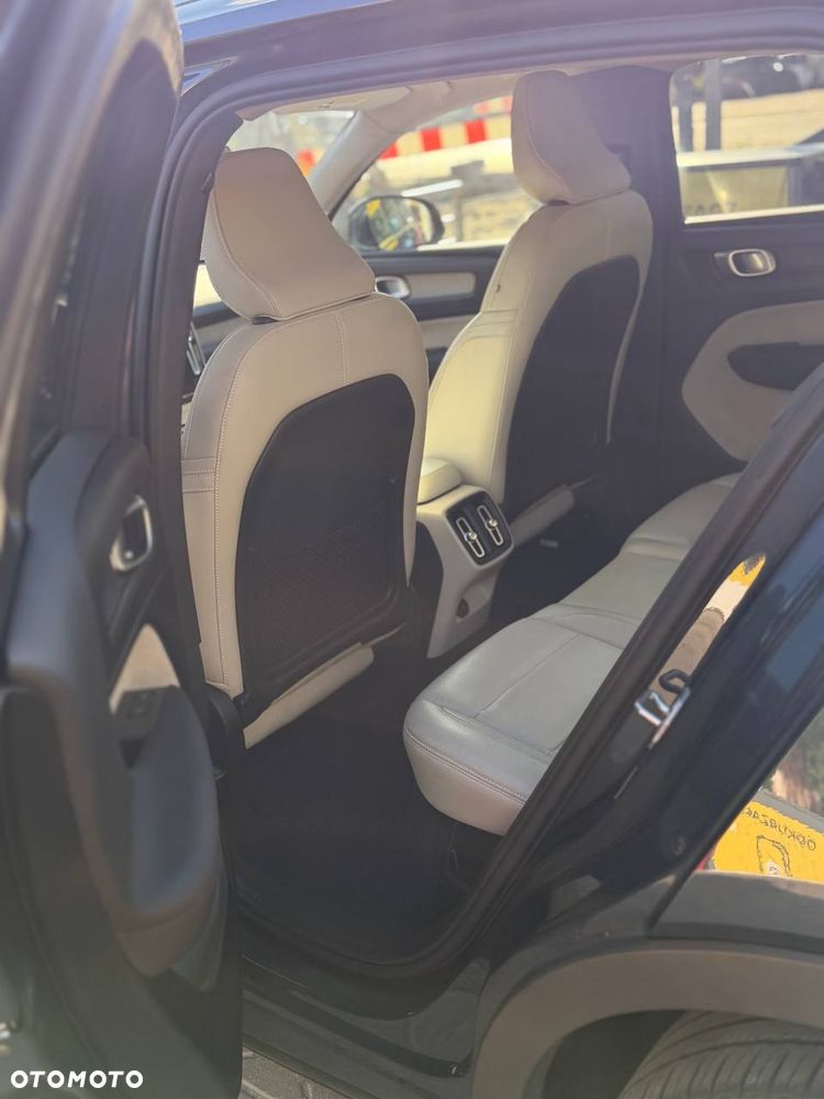 Volvo XC 40 T5 AWD Geartronic Inscription - 22