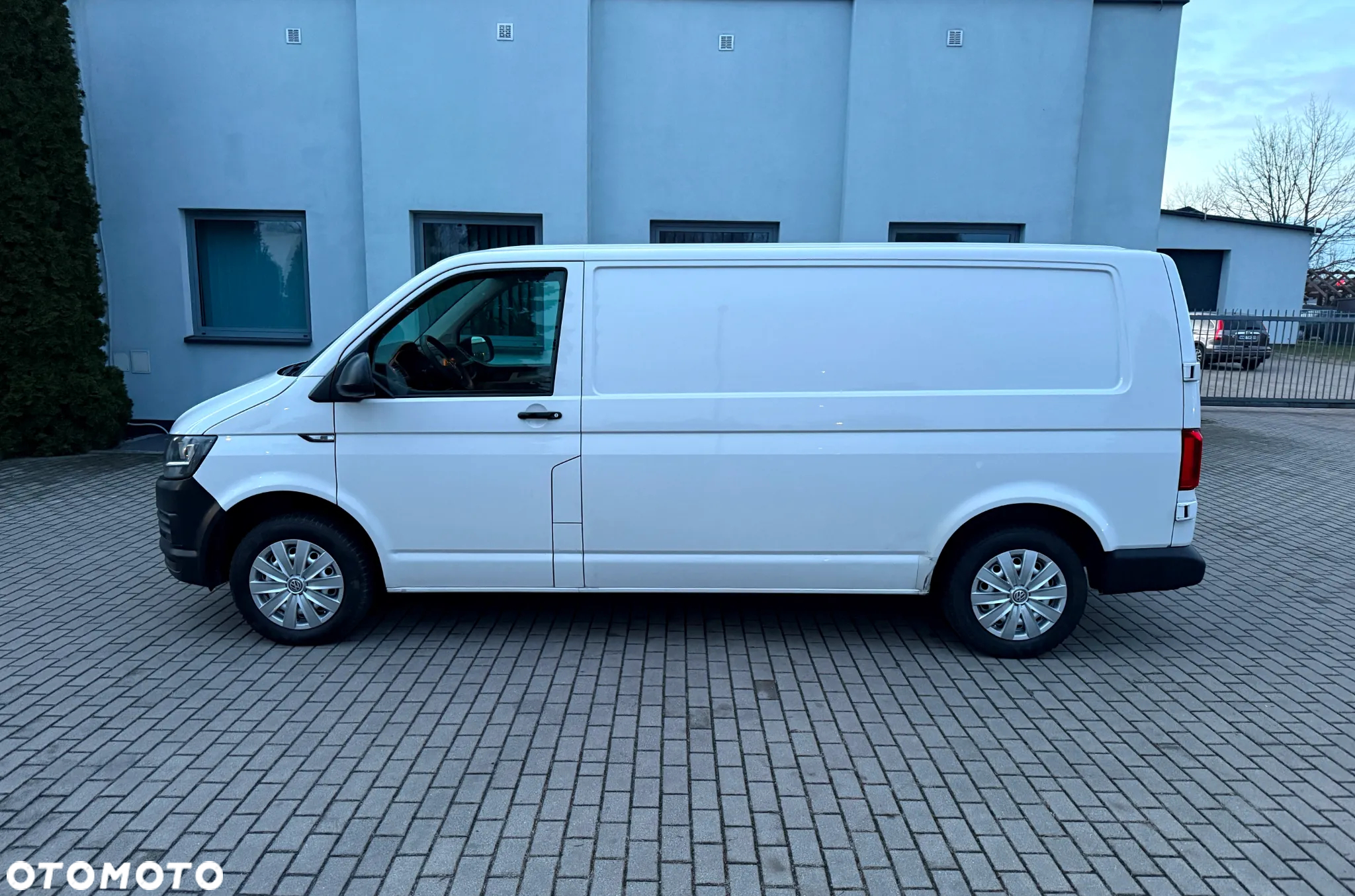 Volkswagen Transporter - 9