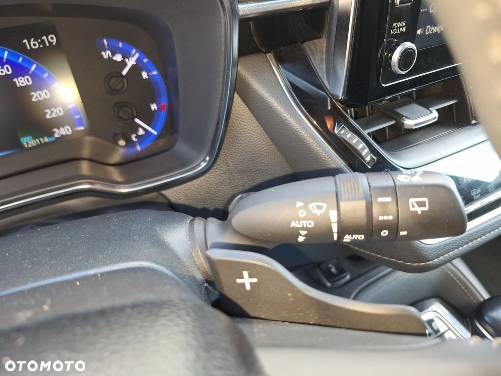 Toyota Corolla 2.0 Hybrid Comfort - 11
