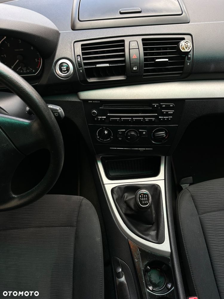 BMW Seria 1 116d - 15