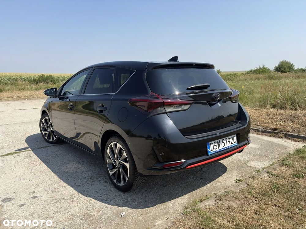 Toyota Auris 1.2 T Selection - 6