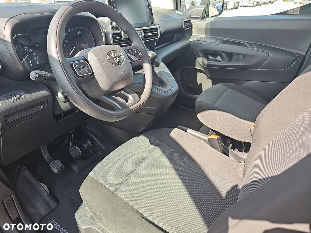 Toyota ProAce - 10