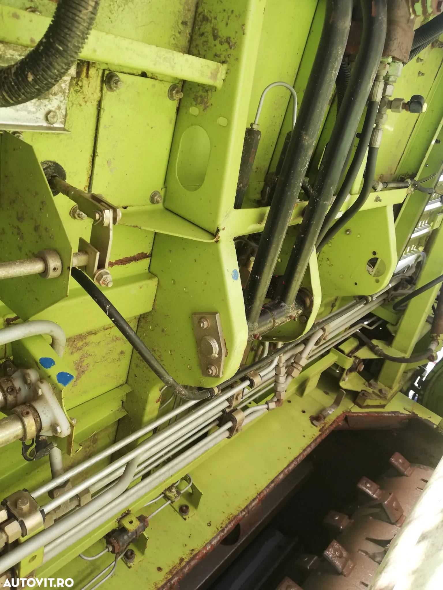 Claas MEGA 208 - 5