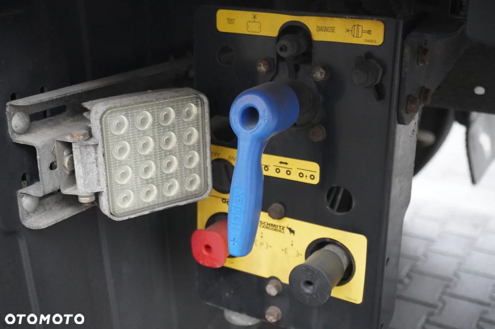 Schmitz Cargobull Naczepa chłodnicza Schmitz / Carrier Vector 1550 - 10