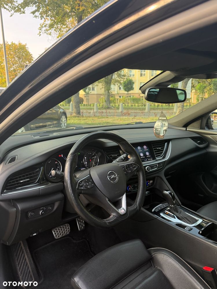 Opel Insignia 2.0 CDTI 4x4 GSi S&S - 18