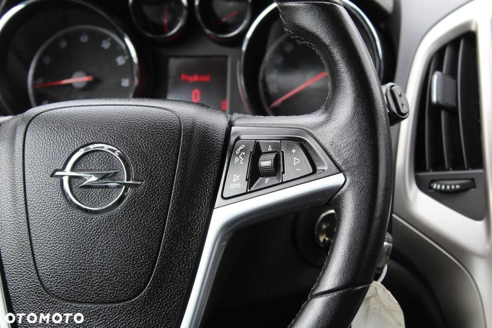 Opel Astra 1.6 Design Edition - 21