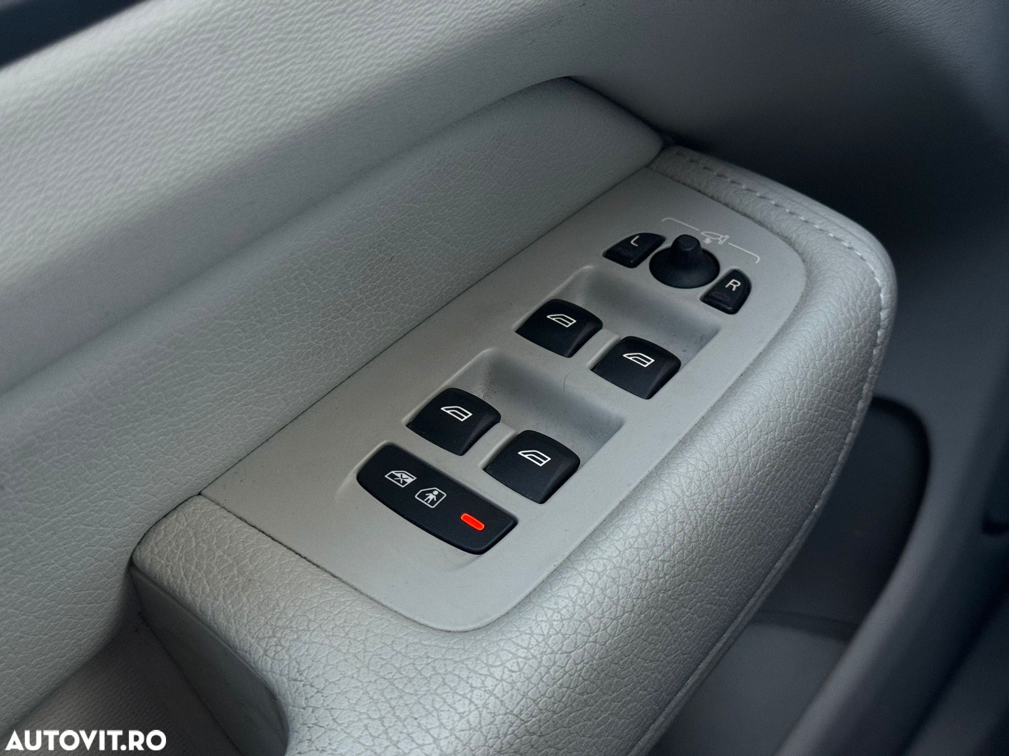 Volvo XC 60 B4 D Geartronic Momentum Pro - 14