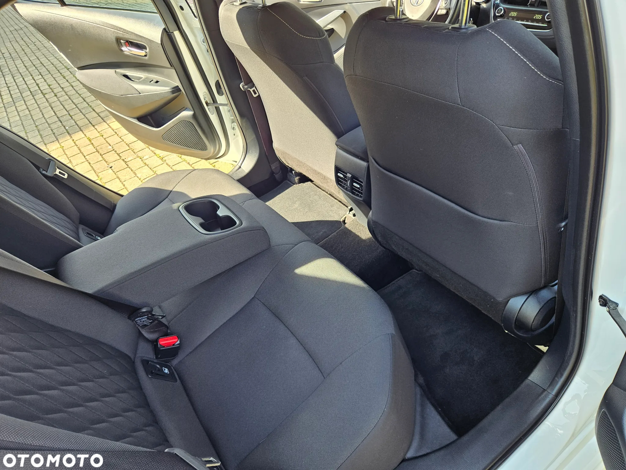 Toyota Corolla 1.6 Comfort - 28