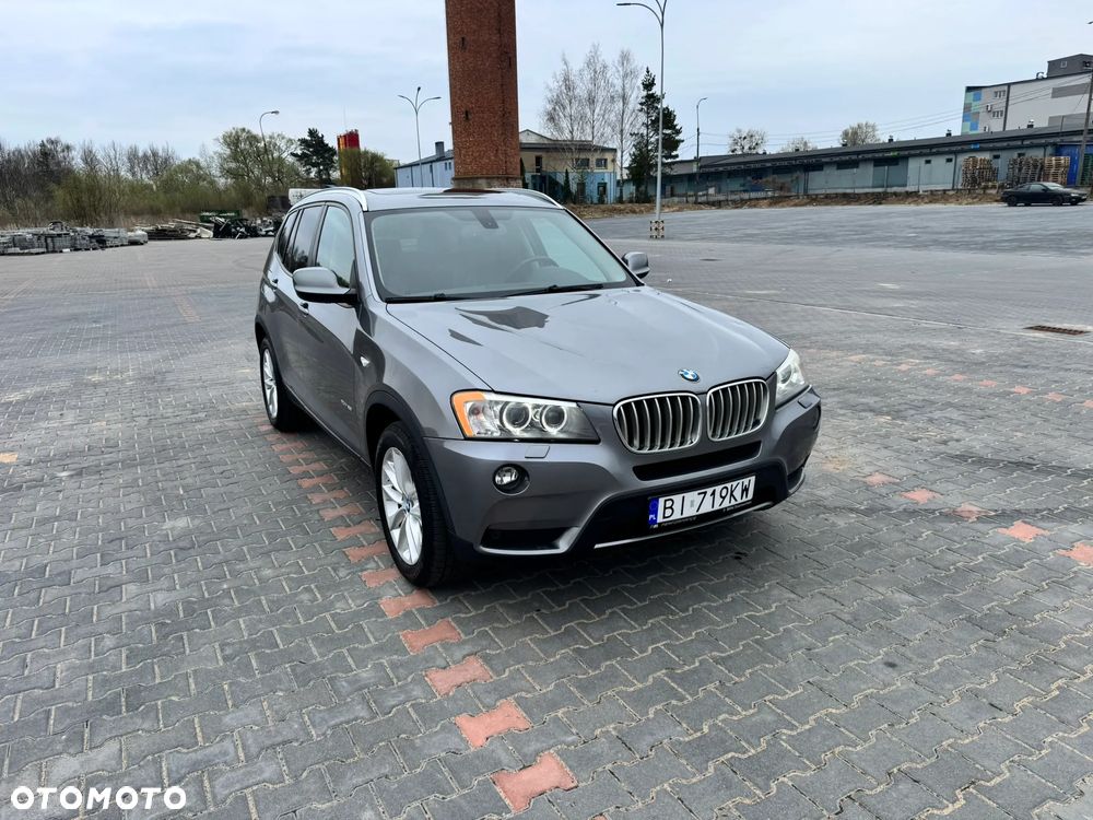 BMW X3 28i xDrive - 3