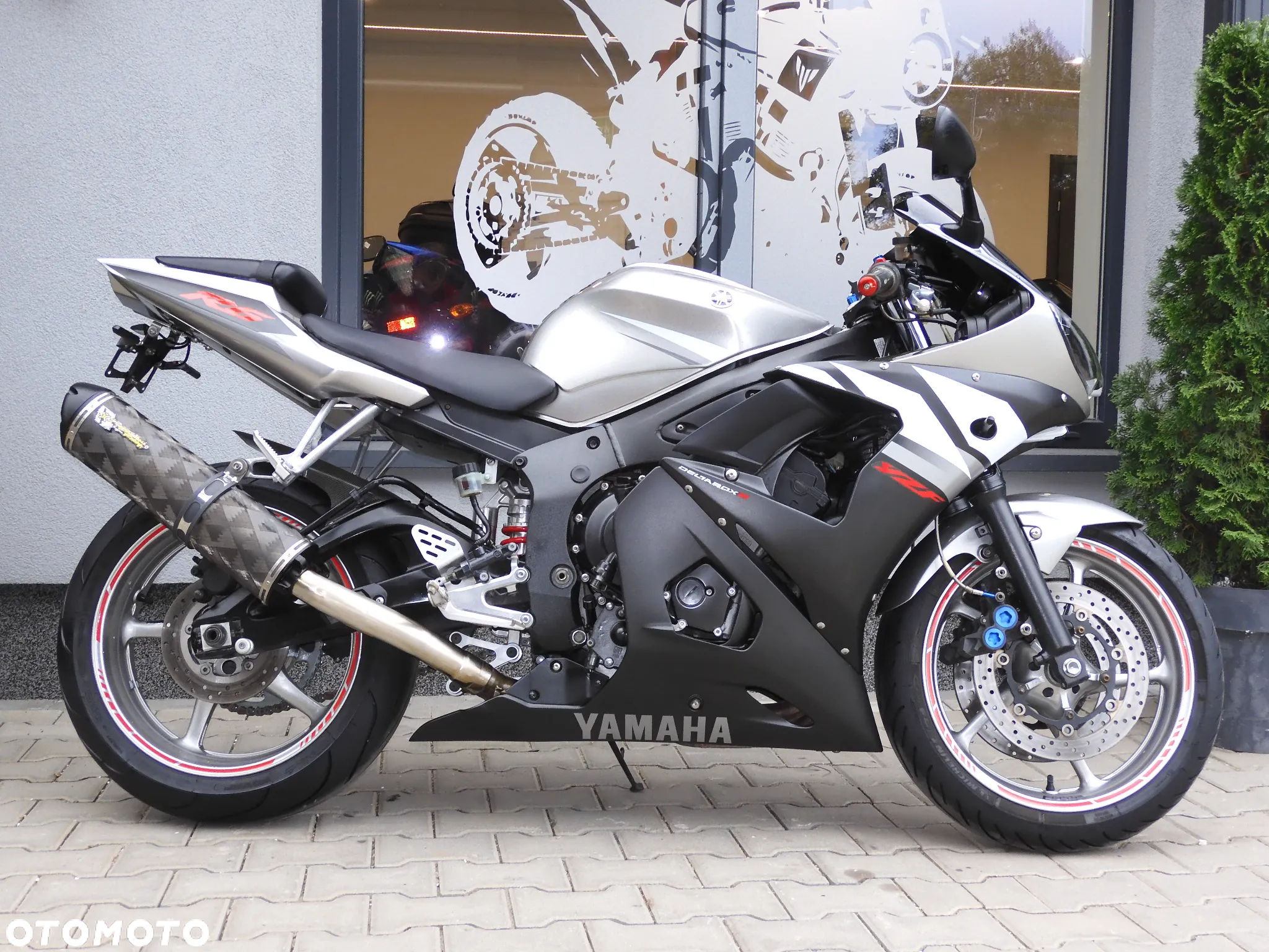 Yamaha R6 - 17