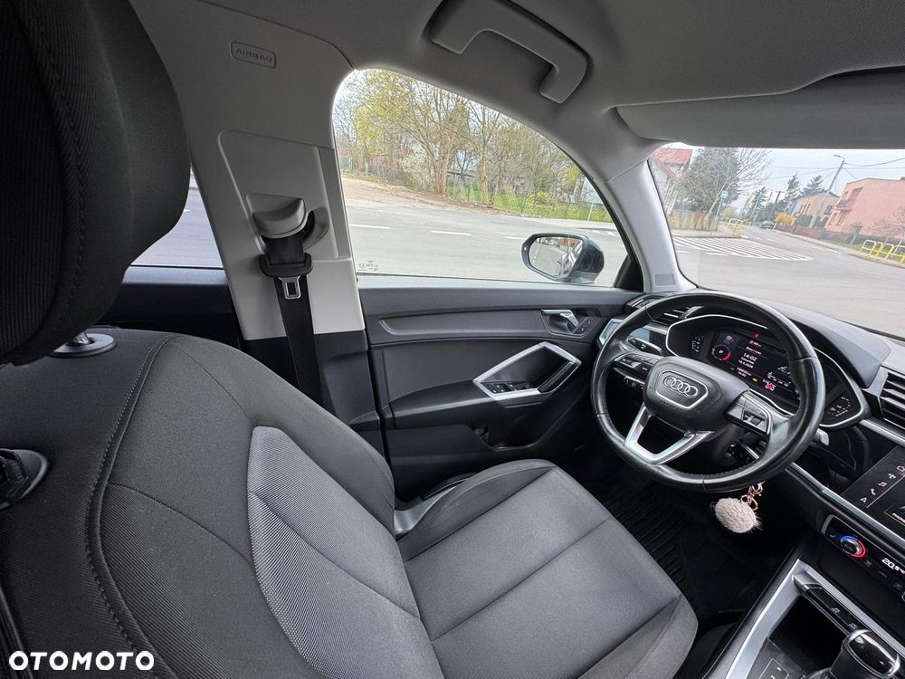 Audi Q3 35 TFSI S tronic - 11