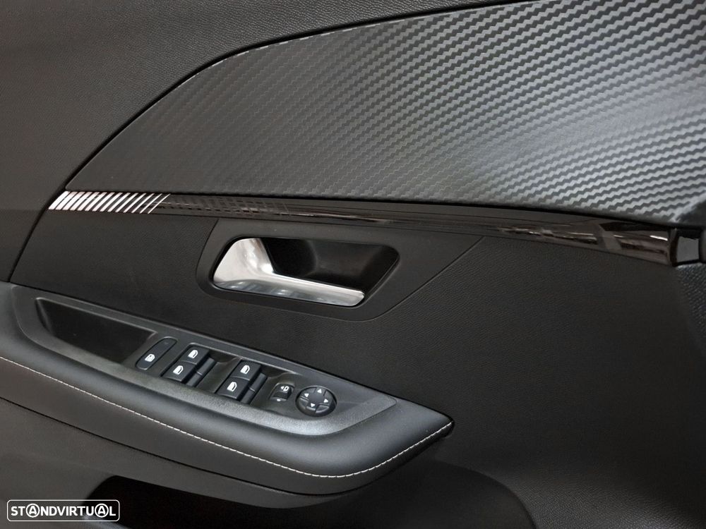 Peugeot e-208 51 kWh Allure - 24