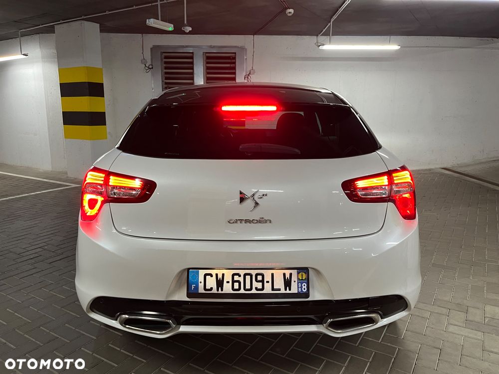 Citroën DS5 Hybrid4 EGS6 SportChic - 30