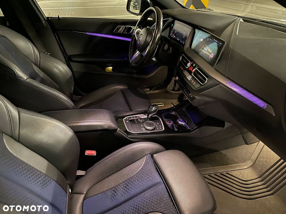 BMW Seria 2 218d M Sport sport - 11
