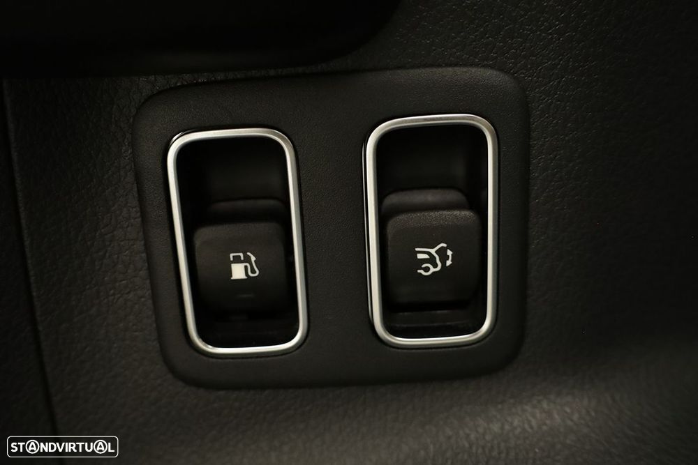 Mercedes-Benz B 250 e AMG Line - 16