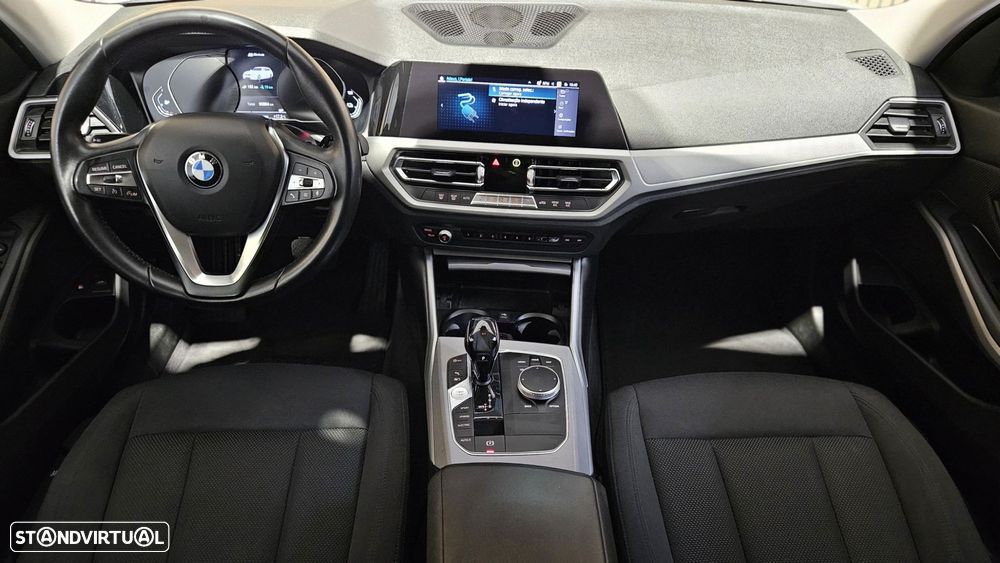 BMW 330 e Auto - 6