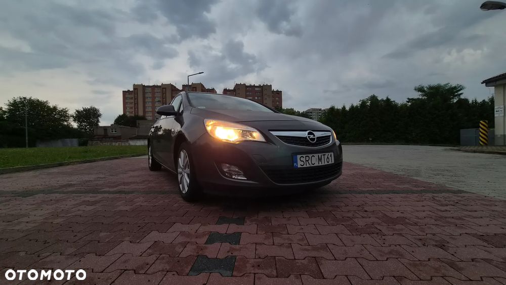 Opel Astra 1.6 - 9