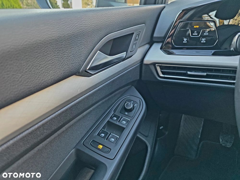 Volkswagen Golf 2.0 TDI Life - 33