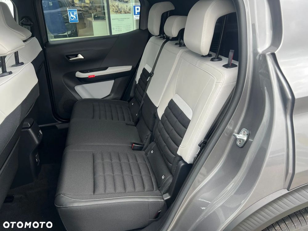 Citroën C3 Aircross 1.2 mHEV Plus S&S eDCT6 - 17