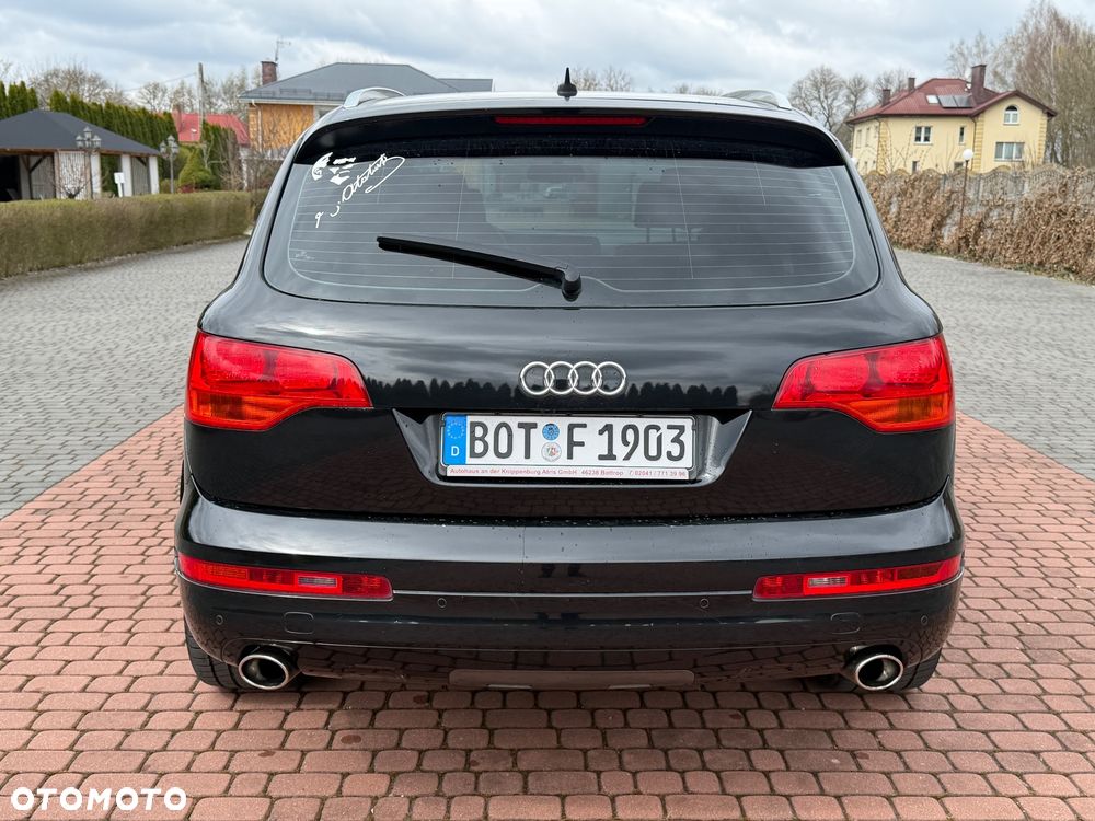 Audi Q7 - 12