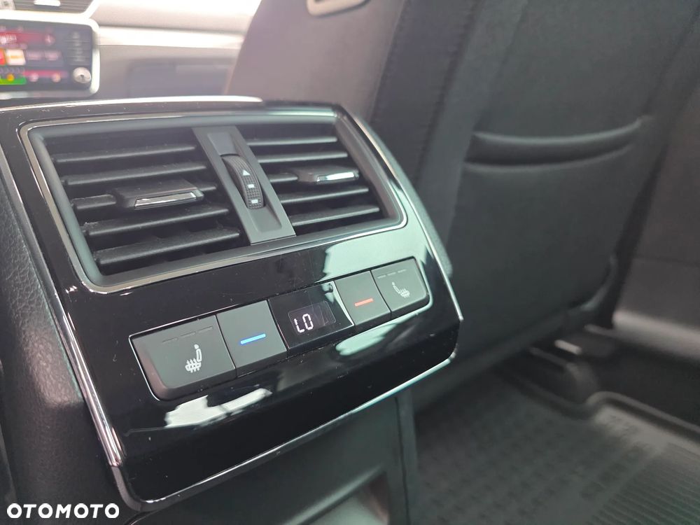 Skoda Superb 2.0 TSI L&K DSG - 18