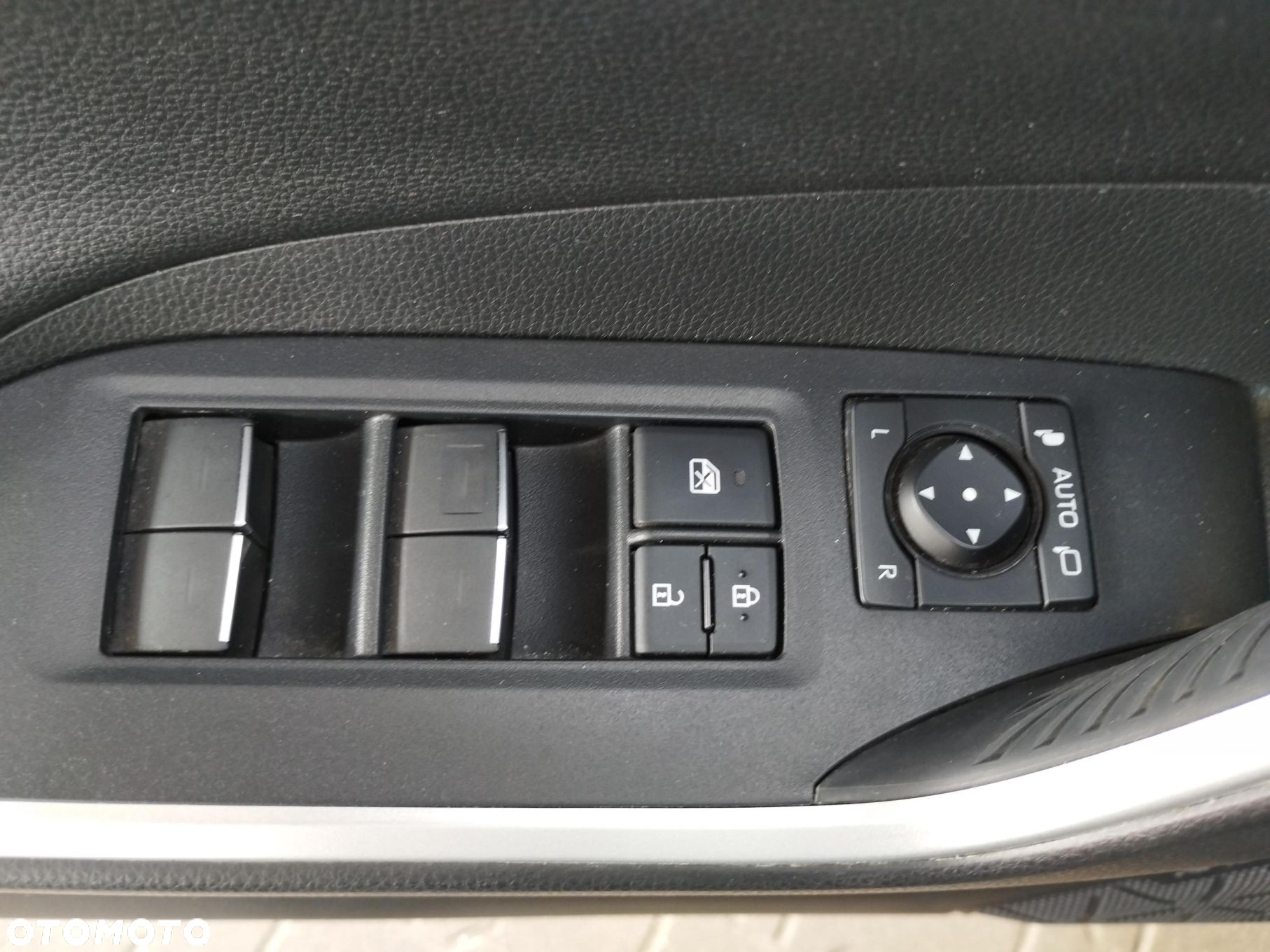 Toyota RAV4 - 17