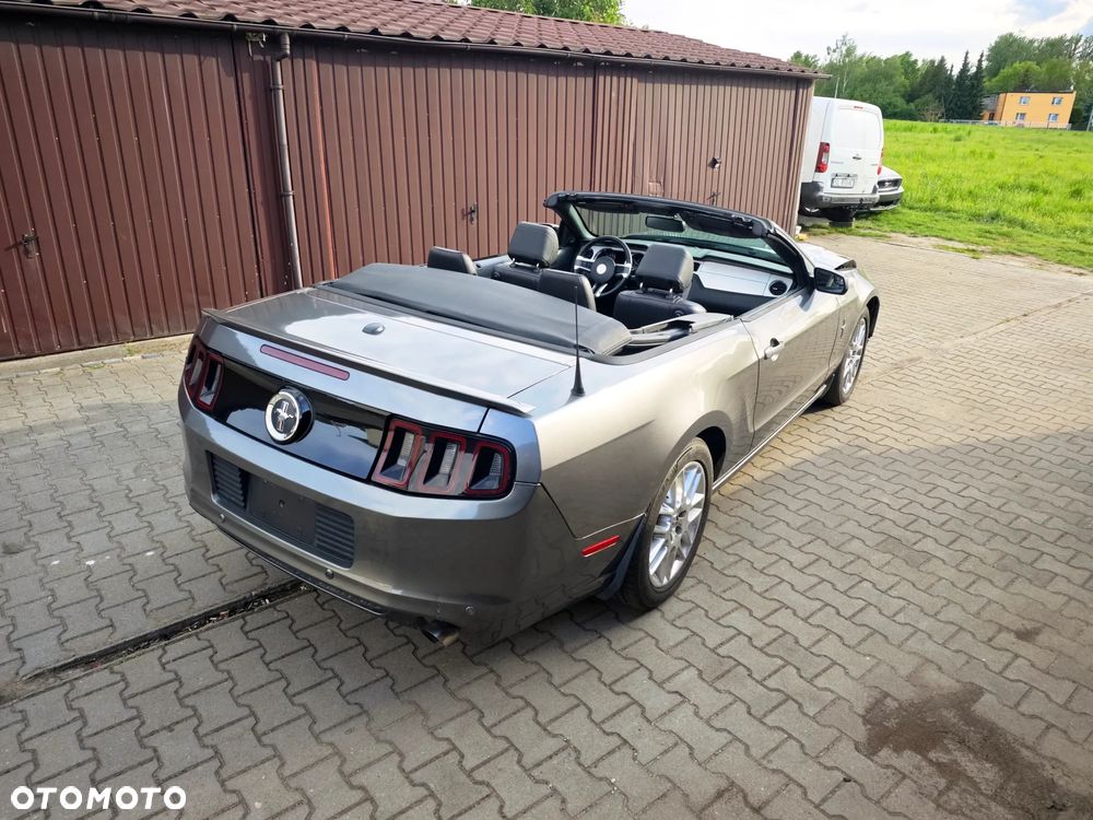 Ford Mustang 3.7 V6 - 1