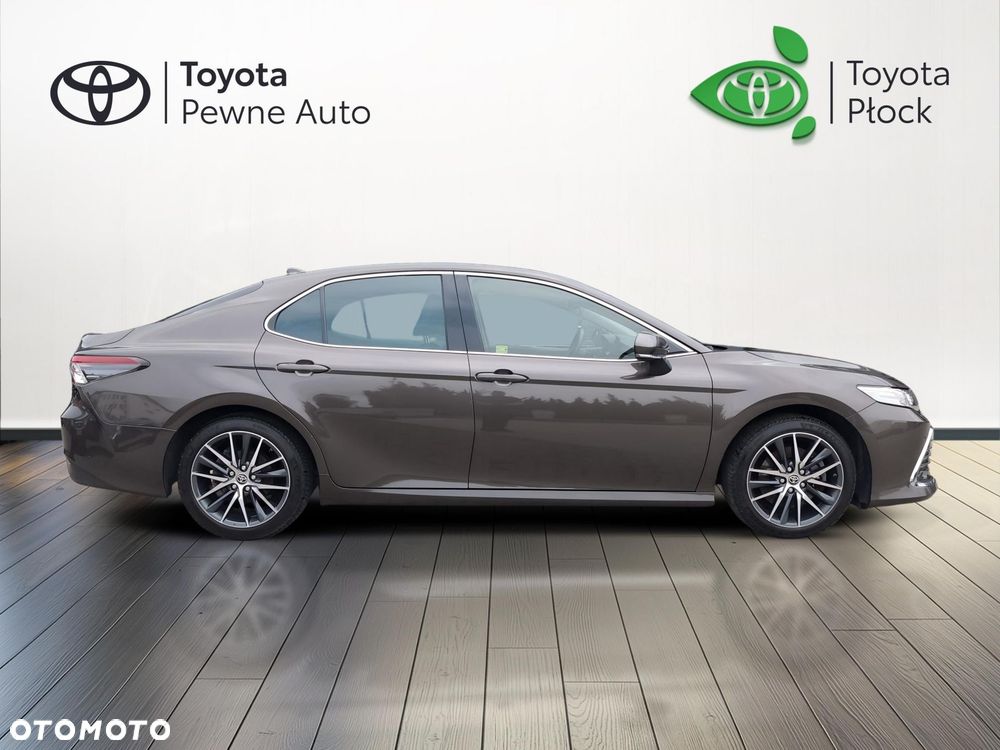Toyota Camry 2.5 Hybrid Executive CVT - 8