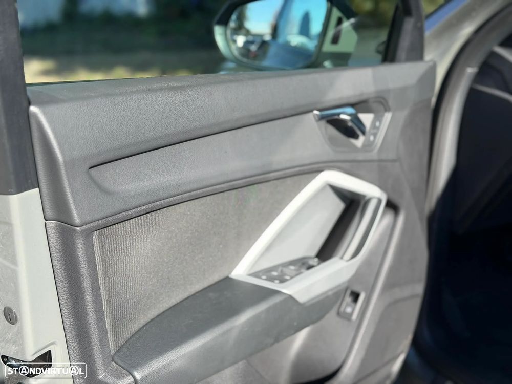 Audi Q3 Sportback 45 TFSIe S line S tronic - 19