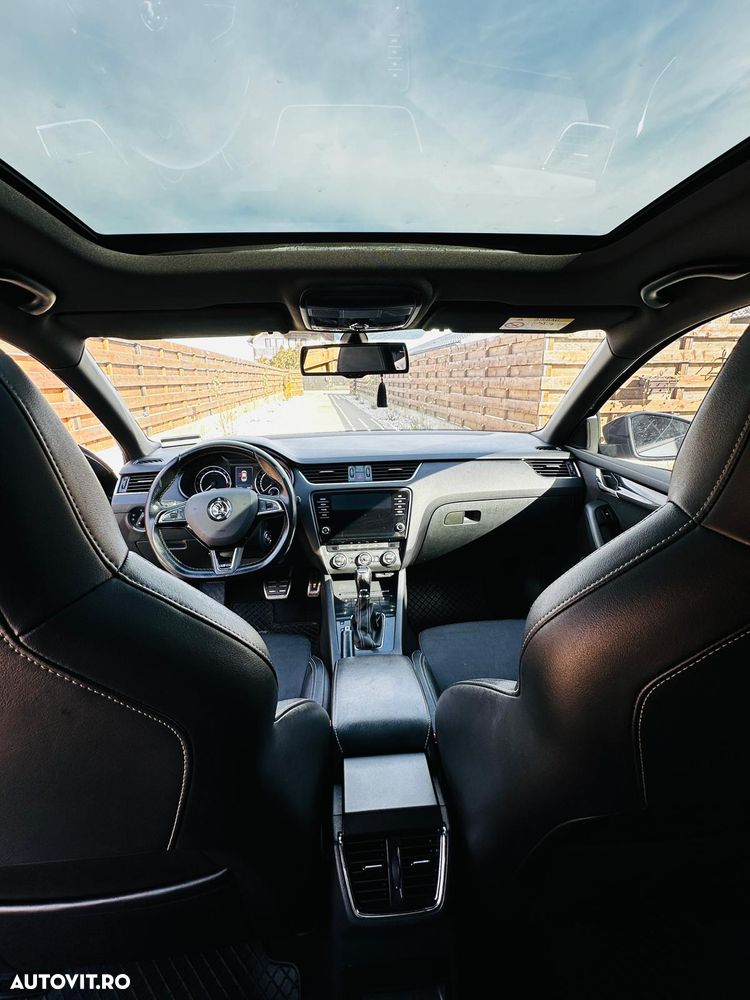 Skoda Octavia 2.0 TDI DSG RS - 7