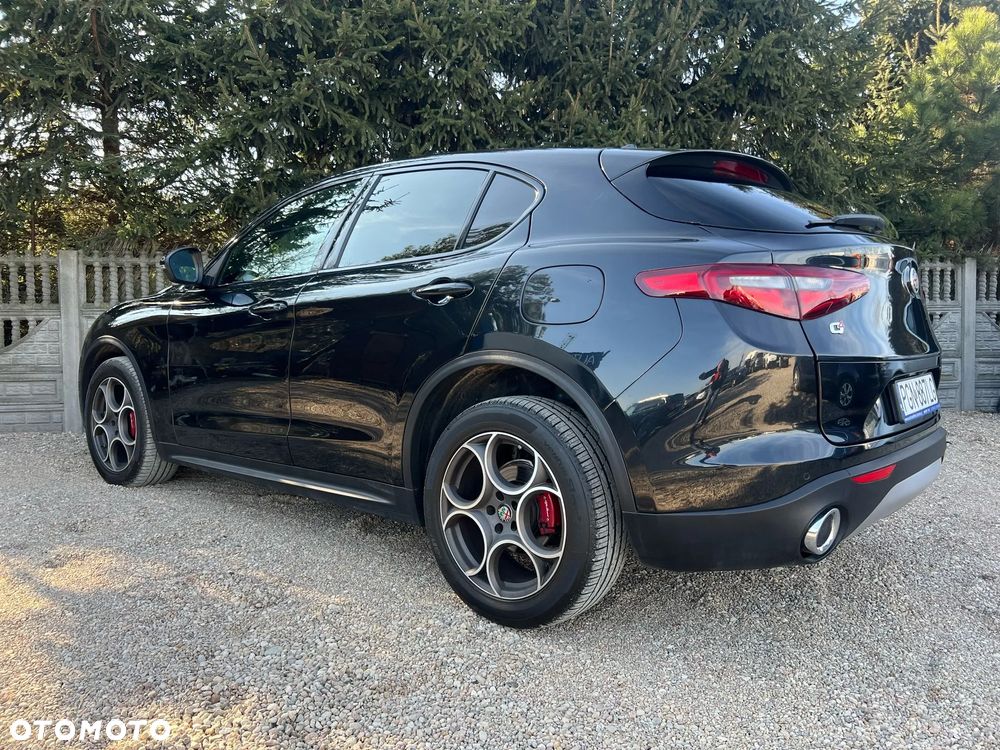 Alfa Romeo Stelvio 2.2 JTDM Executive Q4 - 29