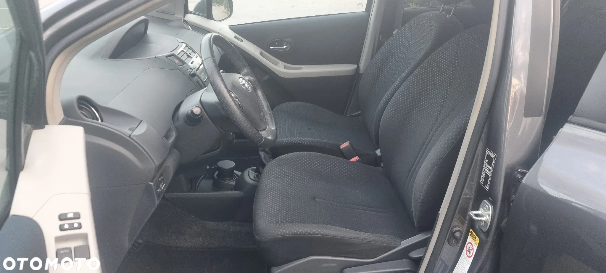 Toyota Yaris 1.33 VVT-i Cool - 15