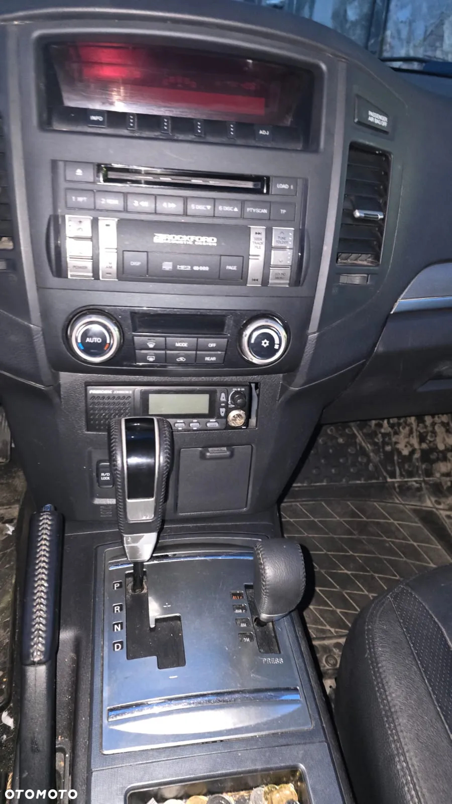 Mitsubishi Pajero 3.2 DID Dakar