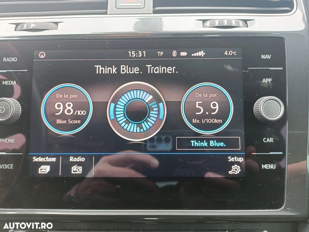 Volkswagen Golf 1.6 TDI DSG Comfortline - 8