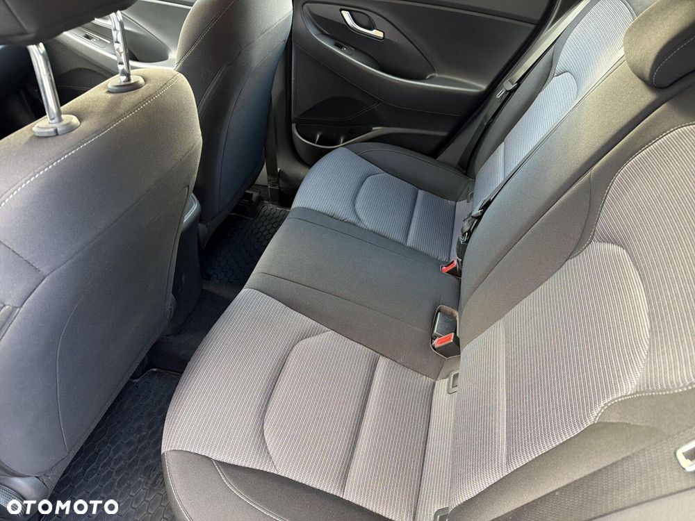 Hyundai i30 1.5 DPI Modern - 30