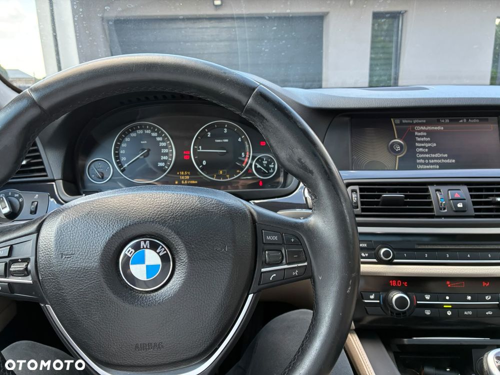 BMW Seria 5 520d - 36