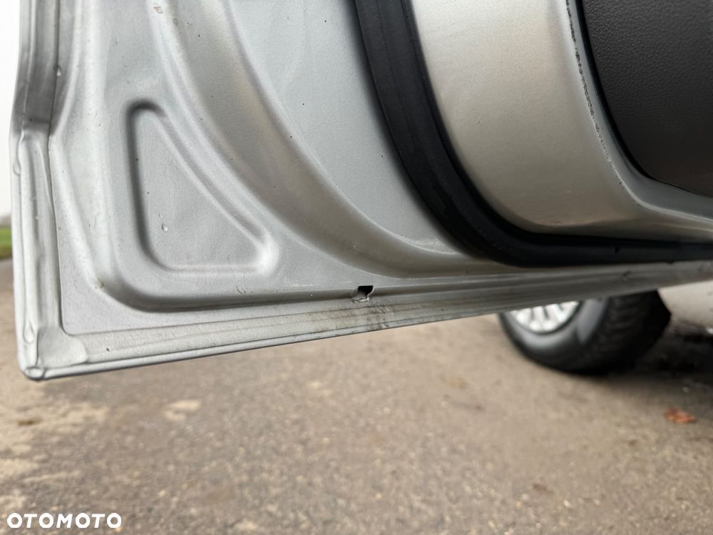 Ford Focus 1.6 16V Trend - 34