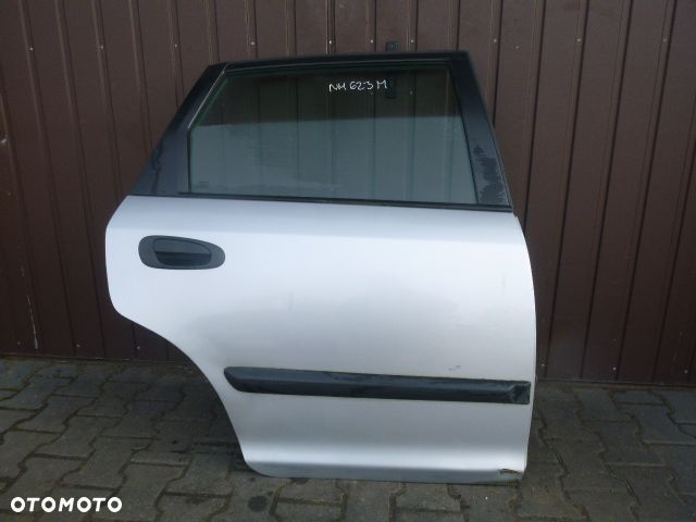 DRZWI PRAWY TYŁ PRAWE TYLNE HONDA CIVIC VII 5D HB NH623M