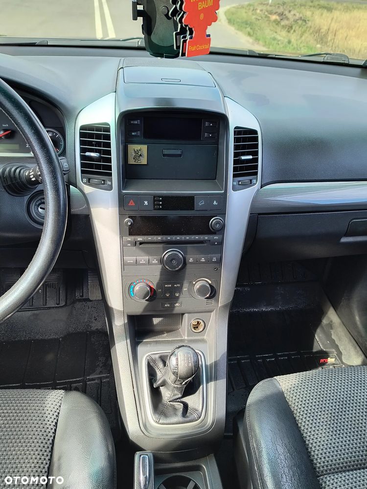 Chevrolet Captiva 2.0 d LT high 5os - 19