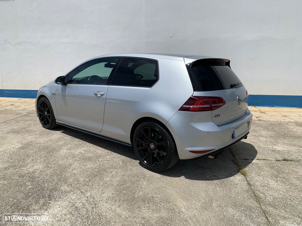 VW Golf 2.0 TSi GTi DSG Performance - 3