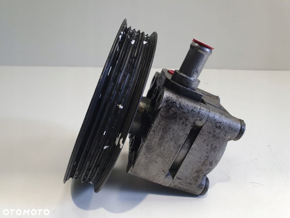 Volvo S80 S60 I XC90 2.5 T POMPA WSPOMAGANIA 8683377 110 bar - 12
