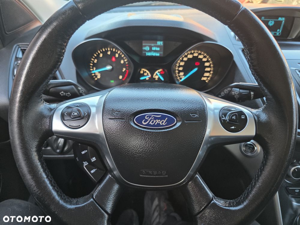 Ford Kuga - 21