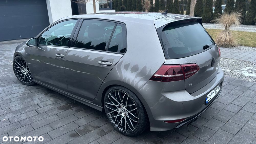 Volkswagen Golf - 4